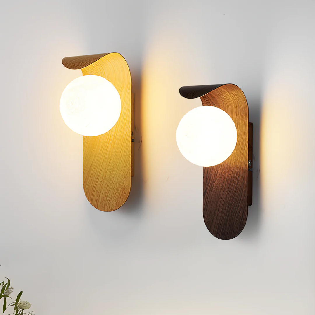 LED-Wandleuchte | Holz & Kugel-Design | Skandinavisch & Minimalistisch