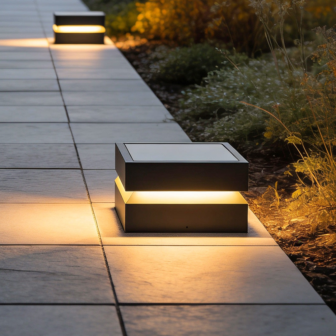Solar-Pfeilerleuchte Quadratisch | LED | IP65 | Außenleuchte für Wege & Einfahrt
