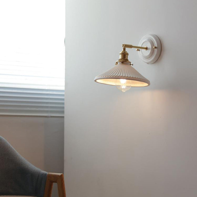 Vintage‑Wandleuchte | Keramik & Messing | Warmweißes LED‑Licht