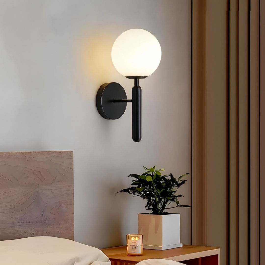 LED-Wandleuchte | Opales Glas & Messing | Warmweißes Licht