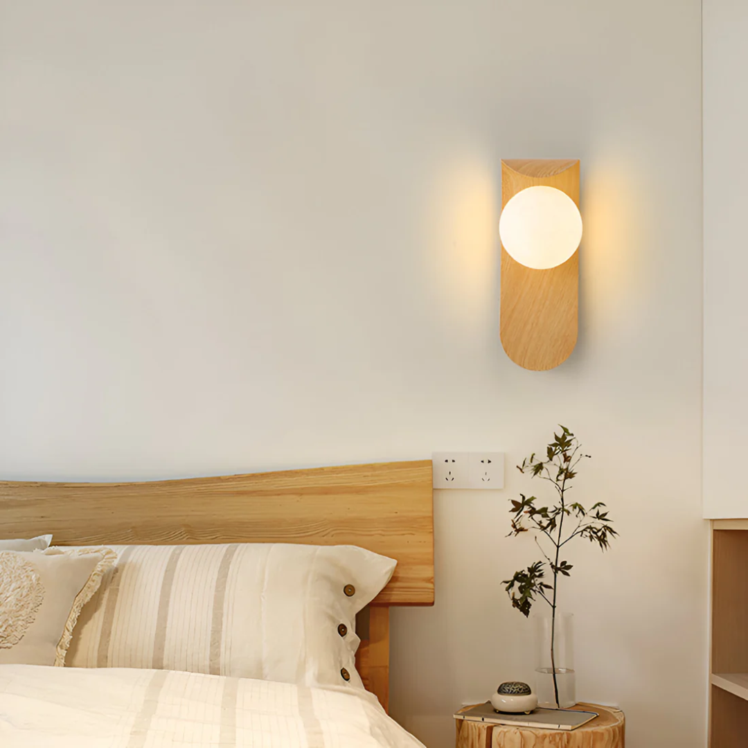 LED-Wandleuchte | Holz & Kugel-Design | Skandinavisch & Minimalistisch