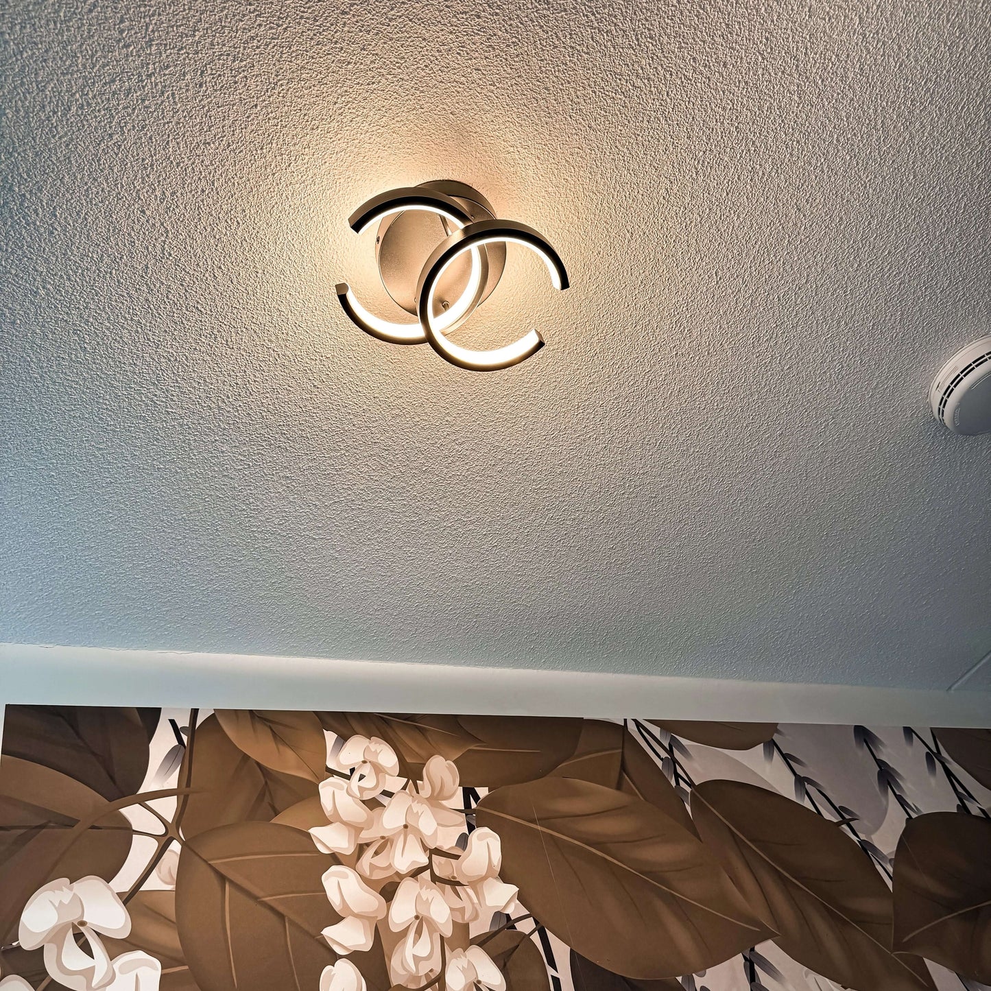 Moderne LED-Deckenleuchte | Schwarz & Gold | Wohnzimmer & Esszimmer