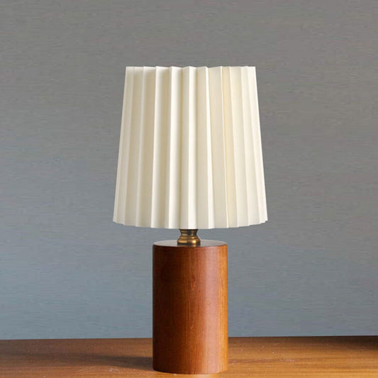 Vintage Korean Falten-Stoff Zylinder-LED-Tischlampe | Retro-Minimalistisches Design | 1-flammig