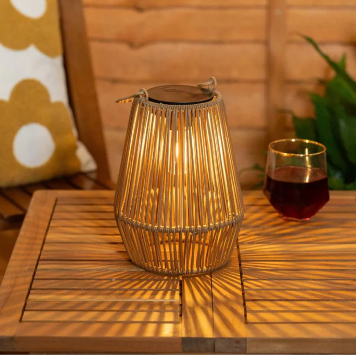 Solar-Tischlampe Rattanoptik | LED | Kabellos | Outdoor