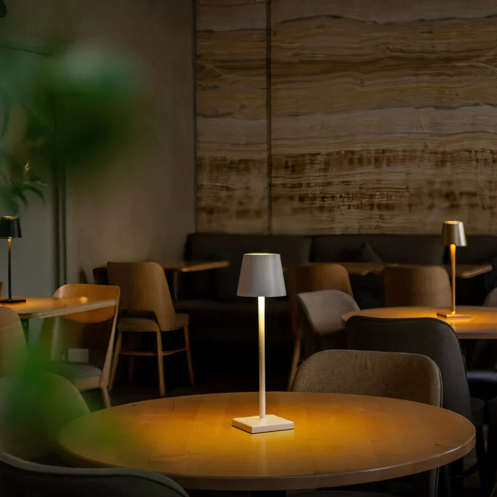 Kabellose LED‑Tischlampe | Touch‑Dimmbar | Innen & Außen