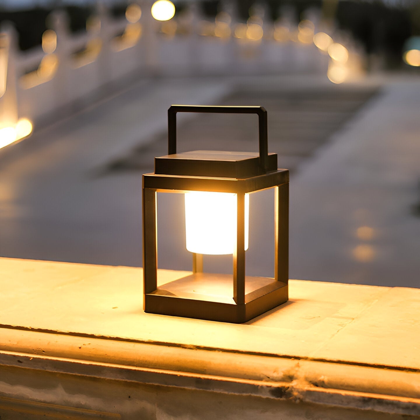 Solar-Outdoor-Laterne LED | Tragbar mit Griff | USB & Solar | IP44