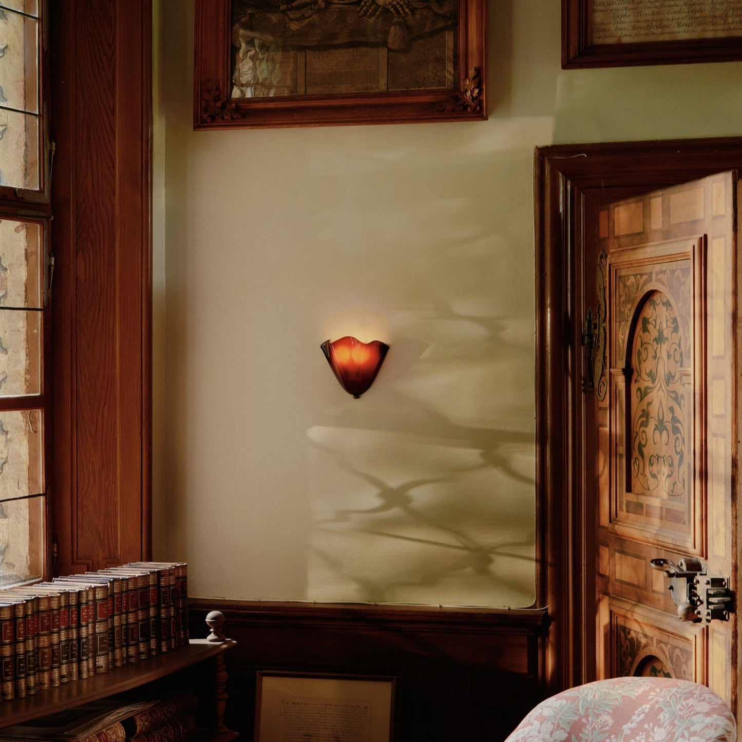 LED-Wandleuchte | Retro-Buntglas & Schalendesign | Warmweißes Licht