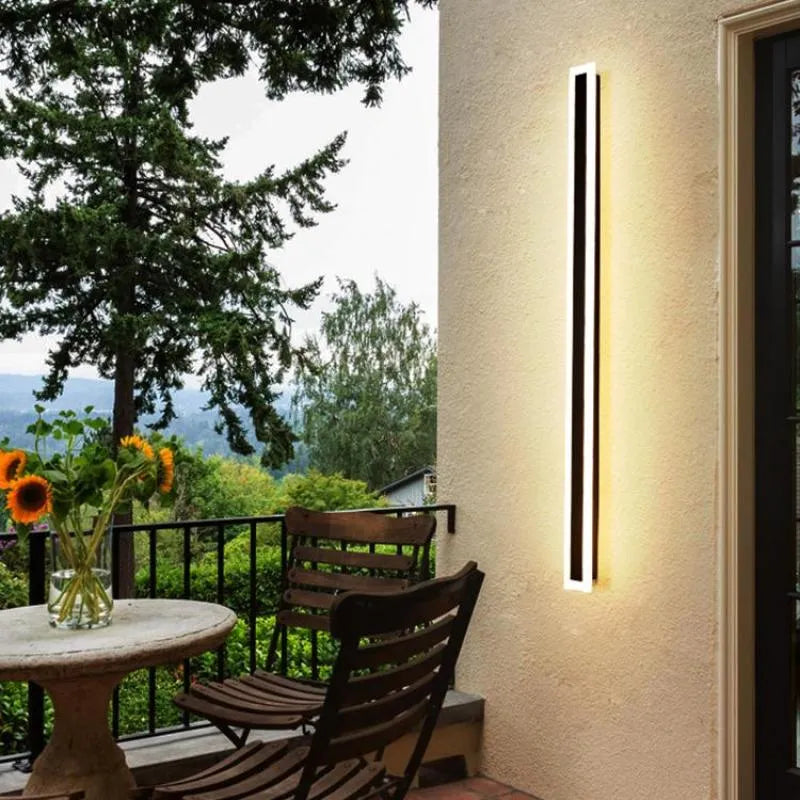 LED-Außenwandleuchte | Schwarz Metall & Acryl | Garten & Balkon