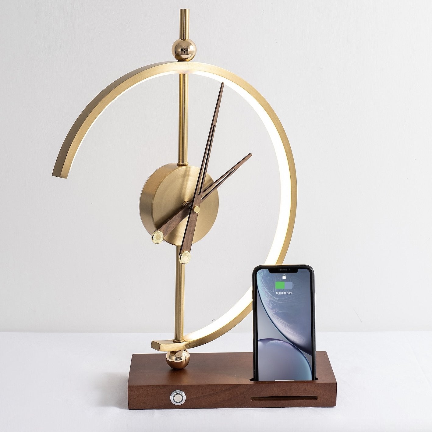 Tischlampe mit Uhr | Modernes Design | LED Beleuchtung | Integrierte Ladefunktion