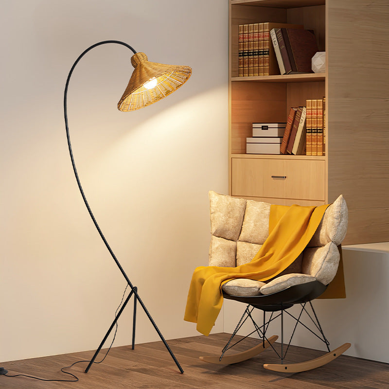 Stehlampe Bambus Tripod | E27 | Warmweiß | Skandinavisch