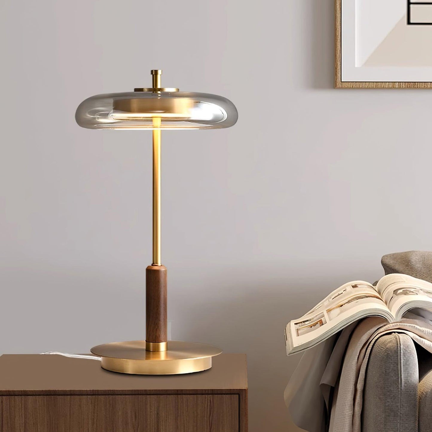 Tischlampe Glas & Metall | Integrierte LED | Warmweiß 3000K | Modernes Design