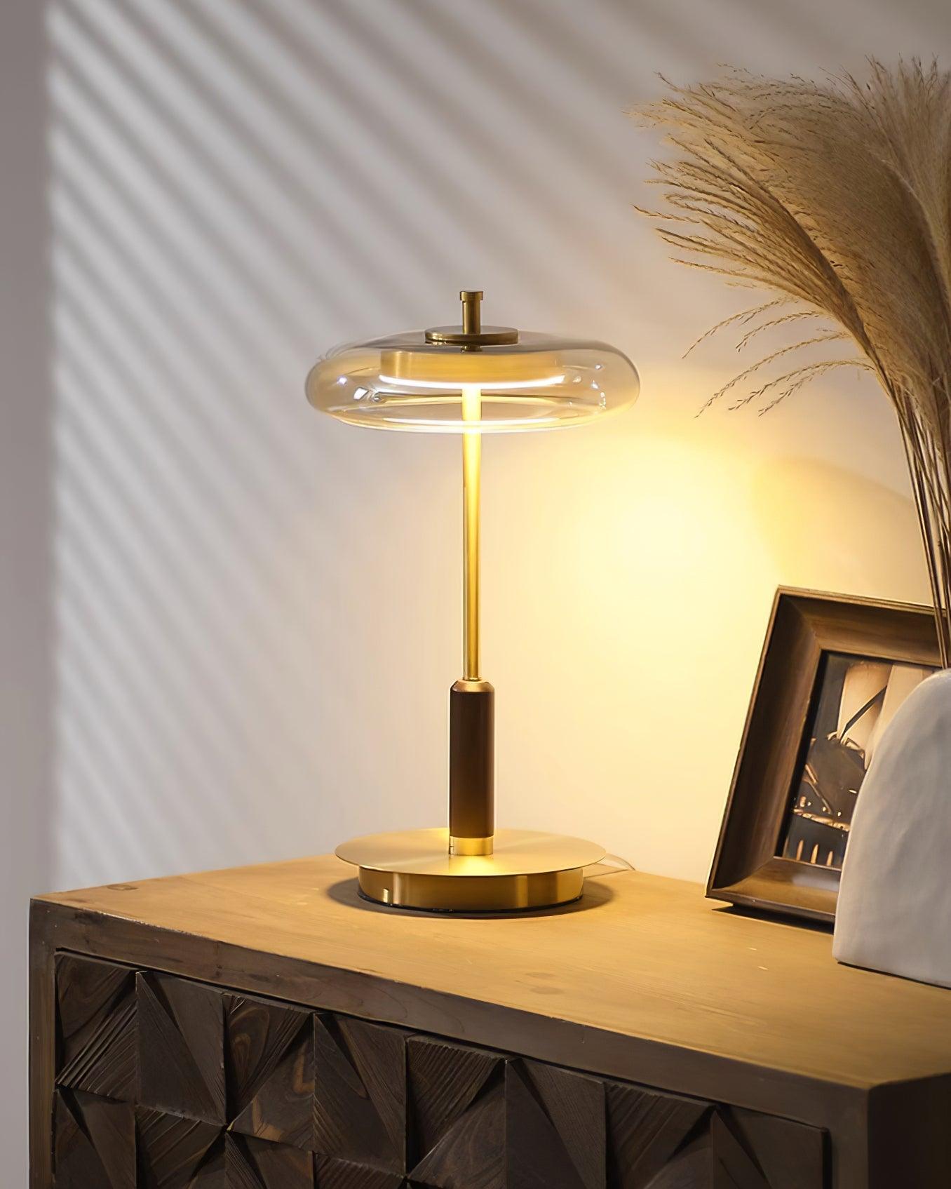Tischlampe Glas & Metall | Integrierte LED | Warmweiß 3000K | Modernes Design