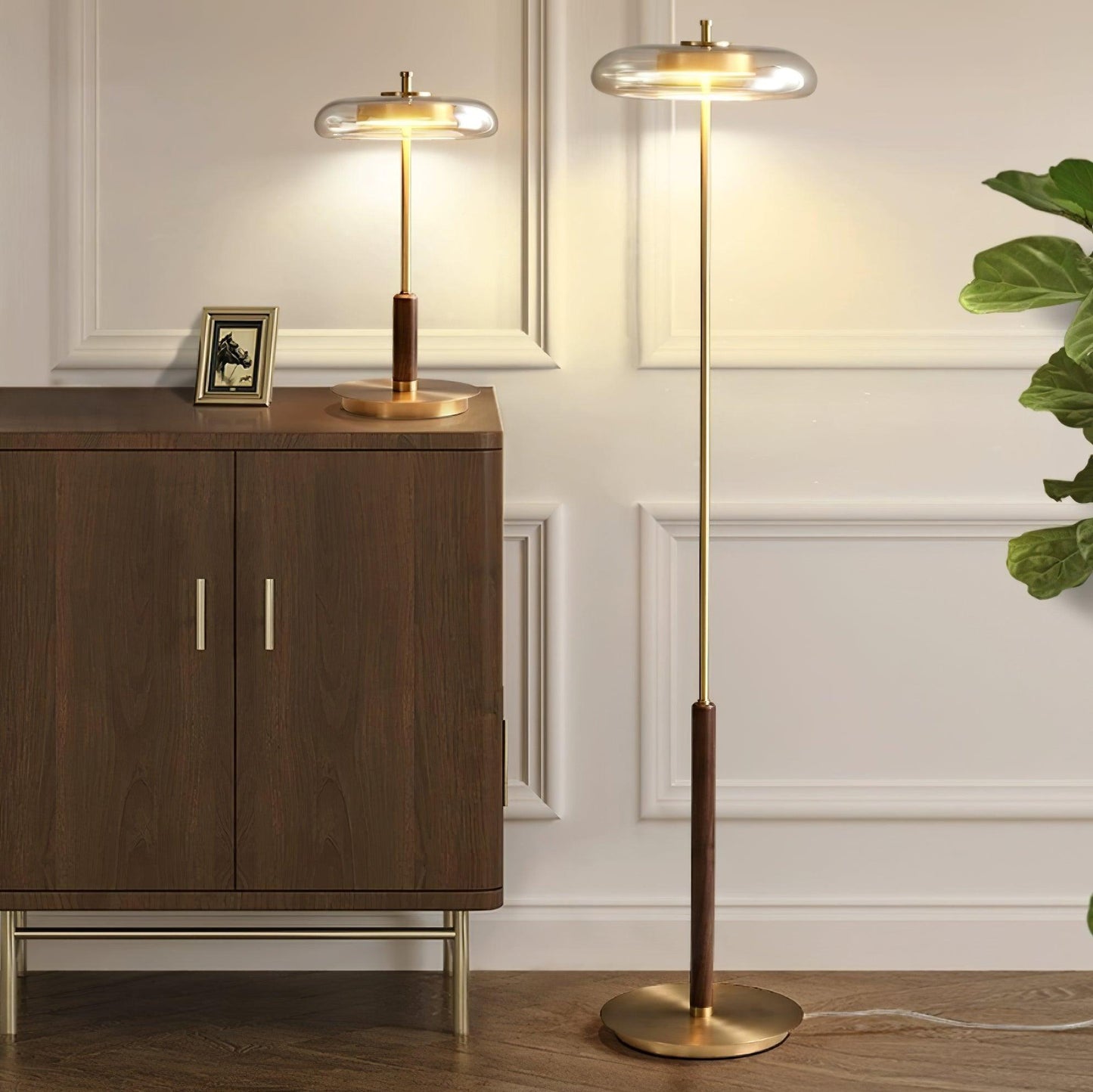 Tischlampe Glas & Metall | Integrierte LED | Warmweiß 3000K | Modernes Design