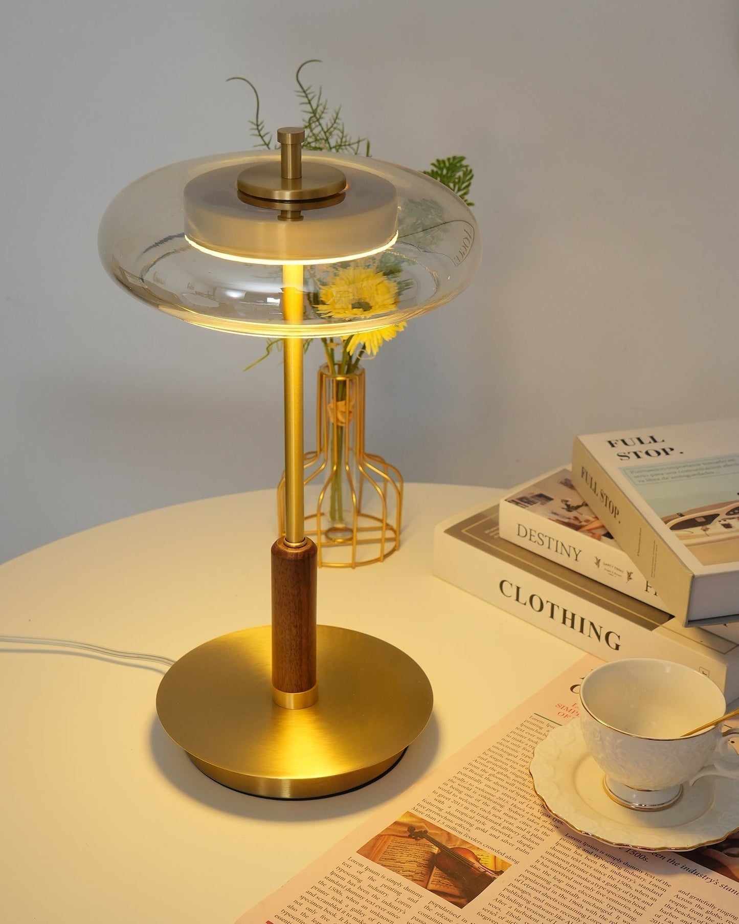 Tischlampe Glas & Metall | Integrierte LED | Warmweiß 3000K | Modernes Design