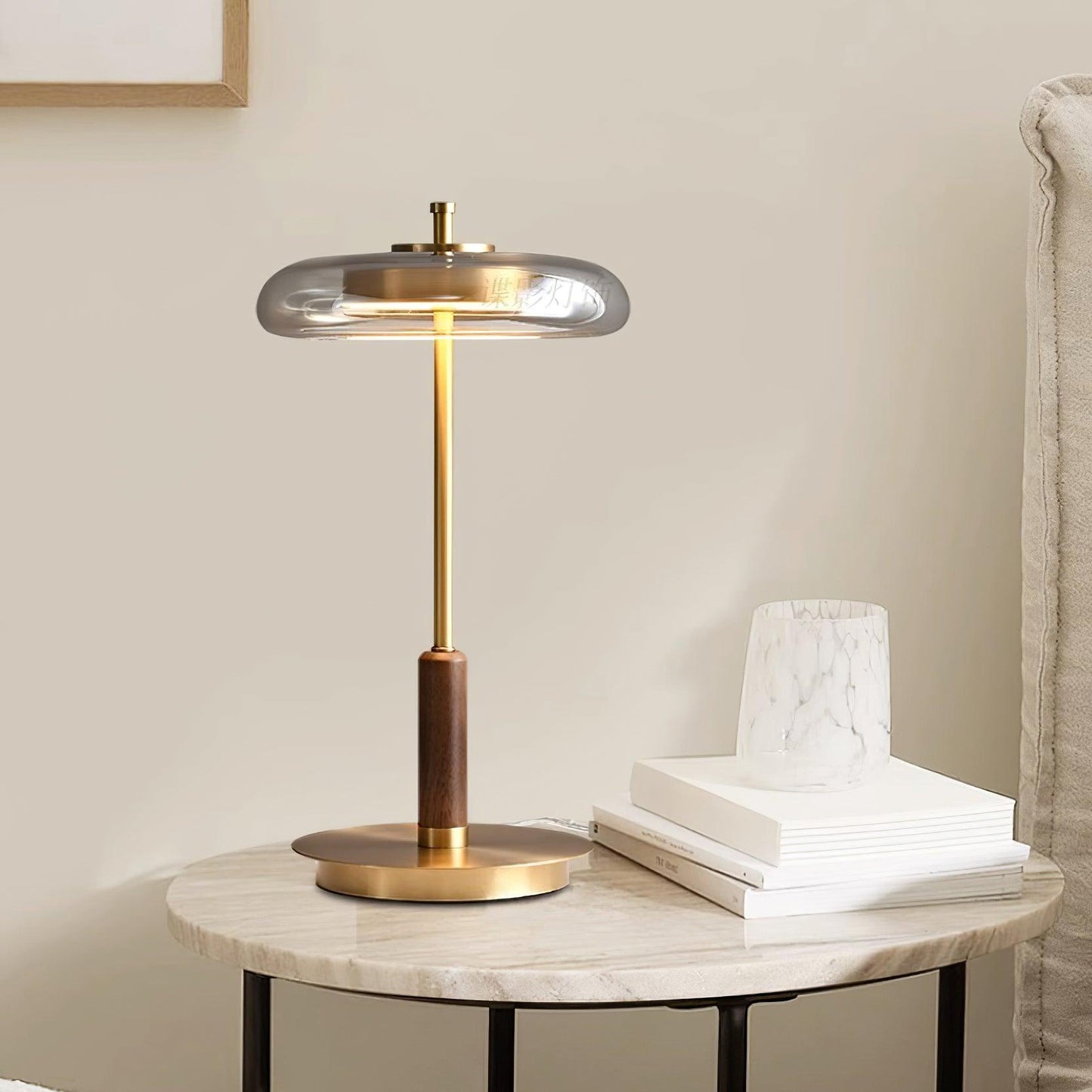 Tischlampe Glas & Metall | Integrierte LED | Warmweiß 3000K | Modernes Design