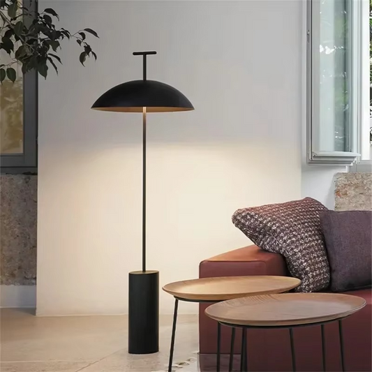 Nordischer Minimalismus-Stehlampe | LED-Licht | Metall-Design | Warmweiß