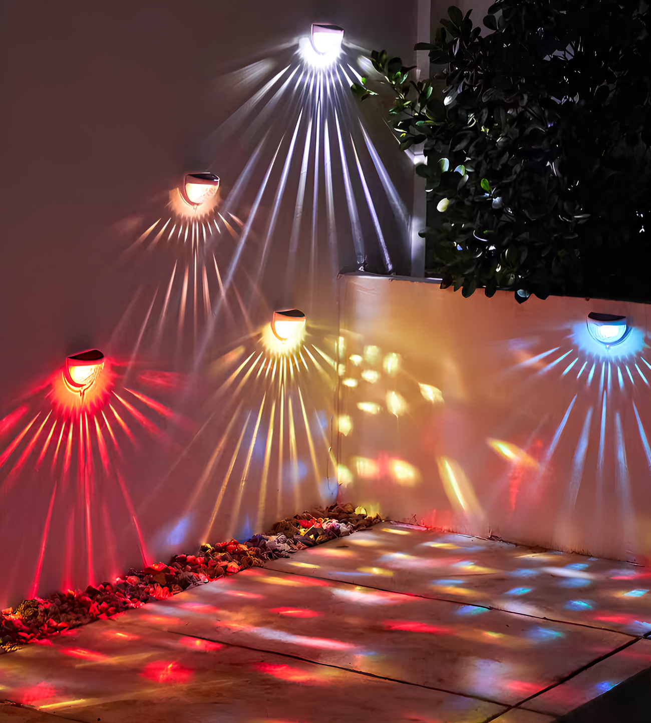 Solar-Wandleuchte Rund | LED Musterlicht | IP Outdoor | Garten & Terrasse