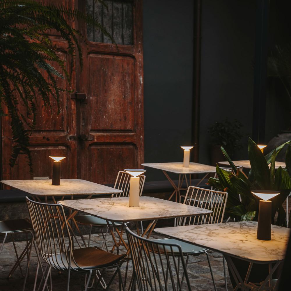 Drehbare LED‑Tischleuchte | Verstellbar | Modern & Funktional
