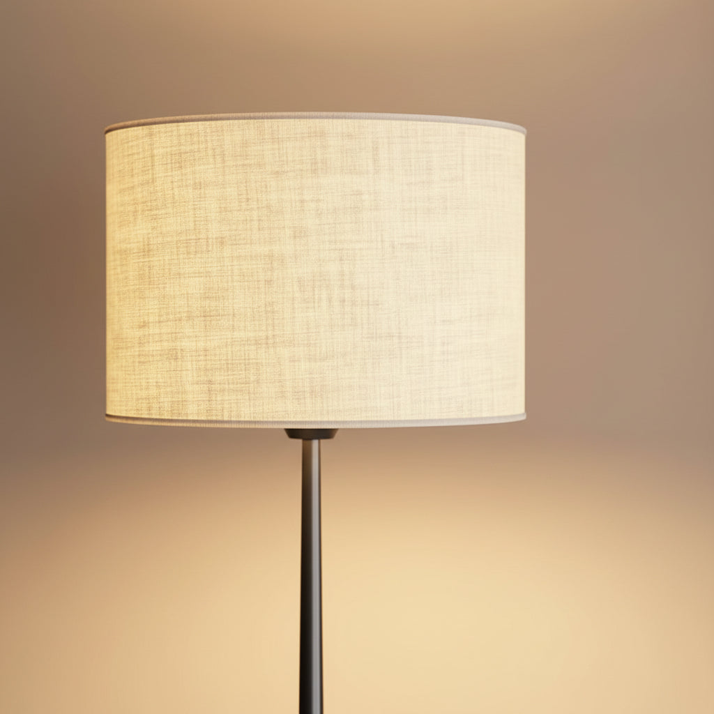 Skandinavische Silk-Stehleuchte | Elegante Bodenlampe mit Warmweiß-LED