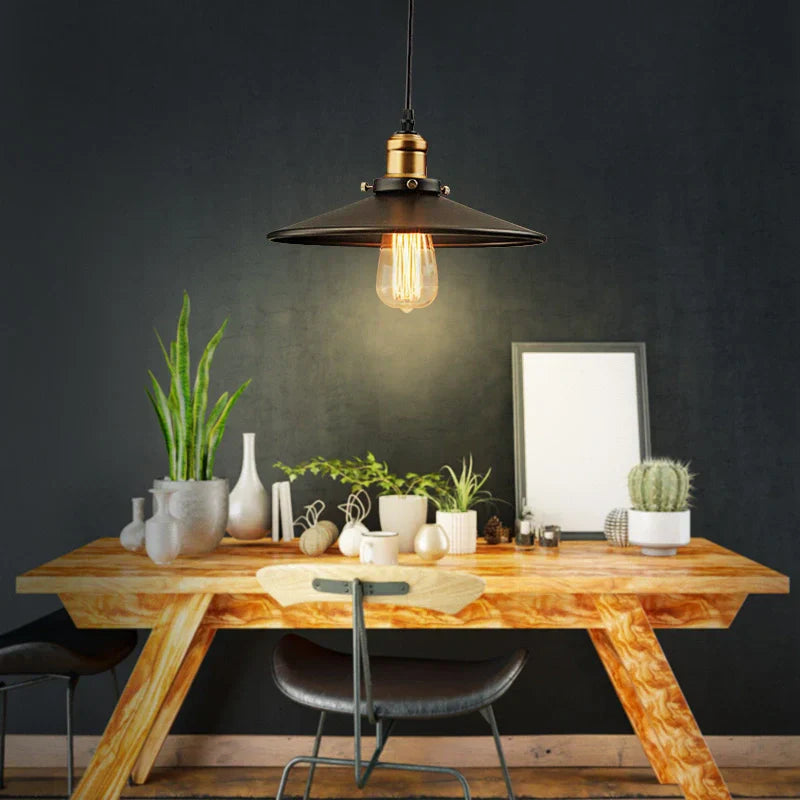 Vintage Industrial Pendelleuchte | Schwarz & Gold‑Akzent | Wohnzimmer & Esszimmer