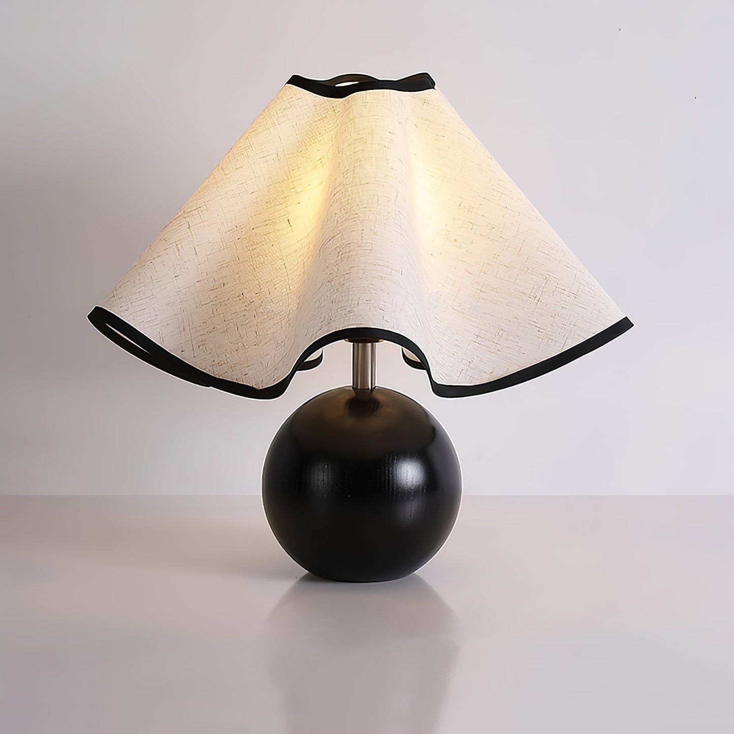 Tischlampe Stoff Wellenform | Holz | E27 | Warmes Licht