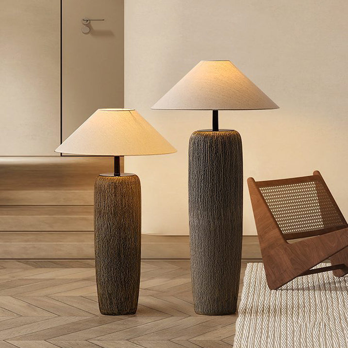Stehlampe Vintage Holz-Look | Stoffschirm | E26/E27 LED | Rustikales Design