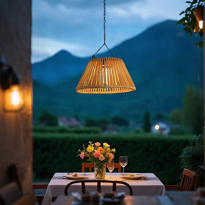 Solar-Hängelaterne Rattanoptik | LED Warmweiß | USB & Solar | IP44
