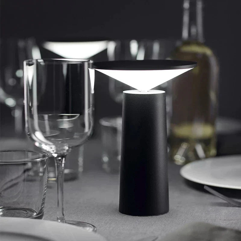 Drehbare LED‑Tischleuchte | Verstellbar | Modern & Funktional