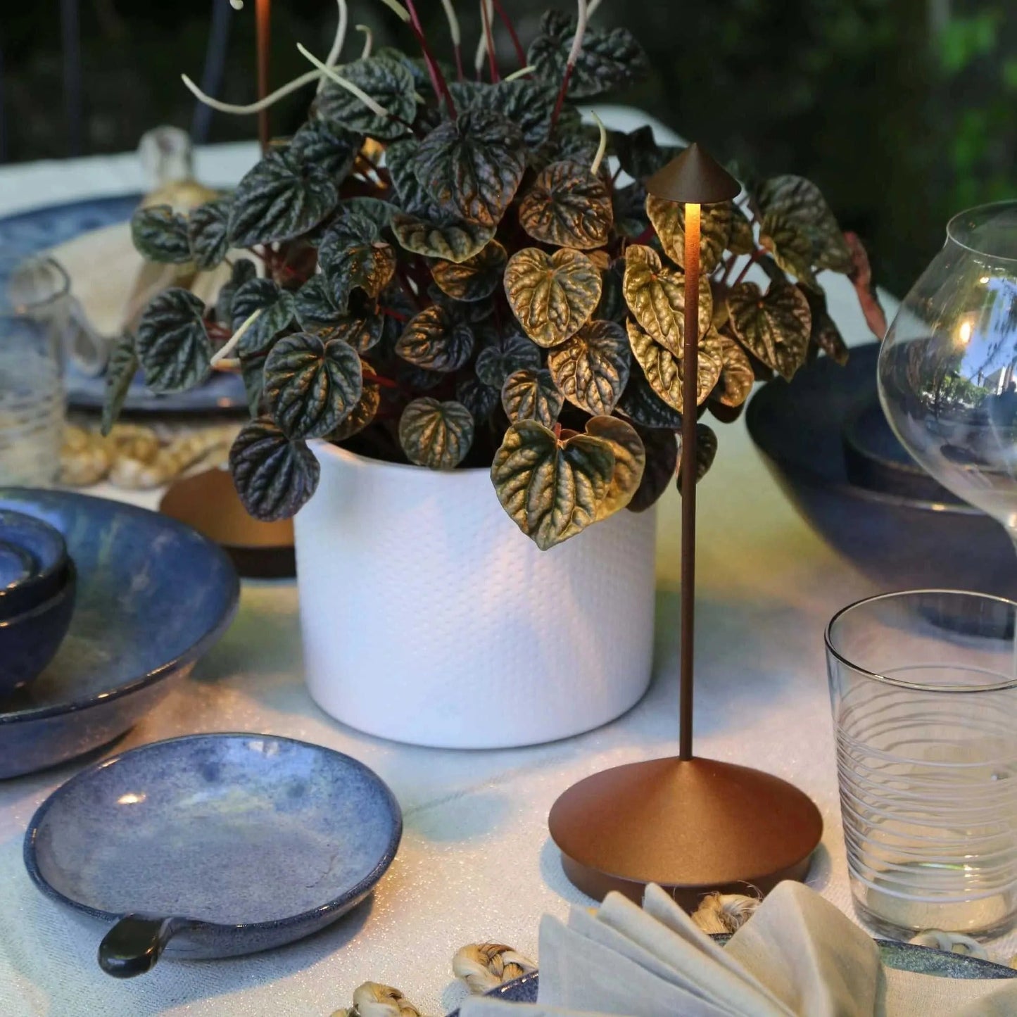 Kabellose LED-Tischlampe | Dimmbar | Wasserfest | Modern