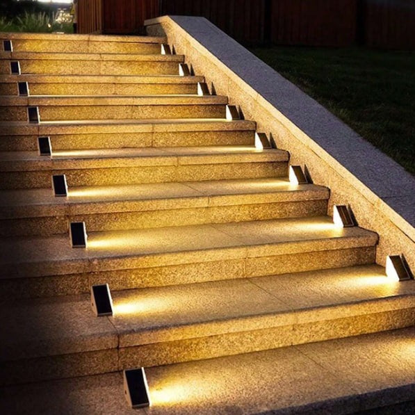 Solar-Stufenleuchte Dreieck | LED 3000K | Automatik | IP Outdoor