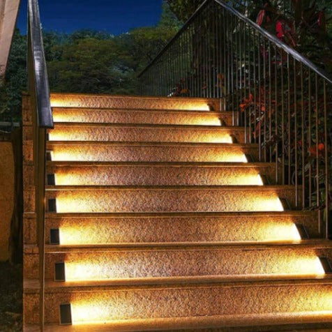Solar-Stufenleuchte Dreieck | LED 3000K | Automatik | IP Outdoor