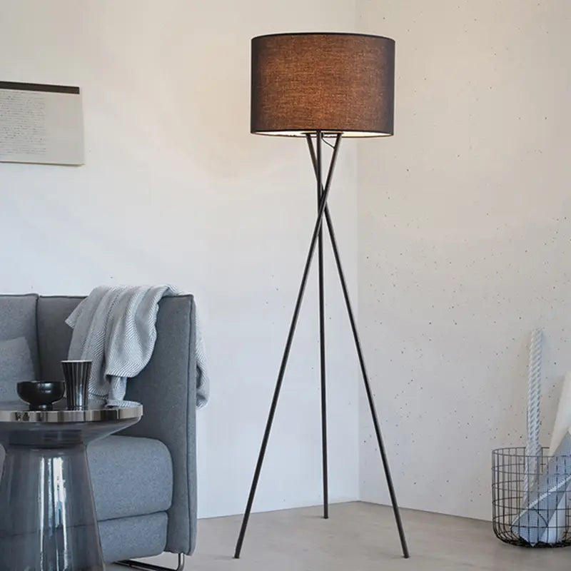 Skandinavische Stehlampe | Mit Fernbedienung | Wohnzimmer & Schlafzimmer