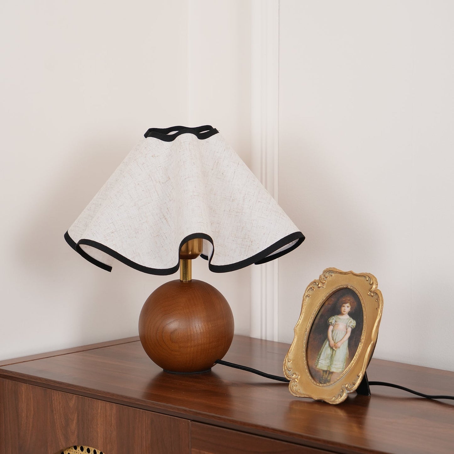 Tischlampe Stoff Wellenform | Holz | E27 | Warmes Licht